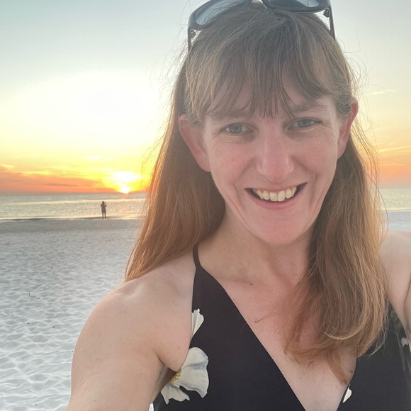 Meet your Posher, Angela - Picture 1 of 1